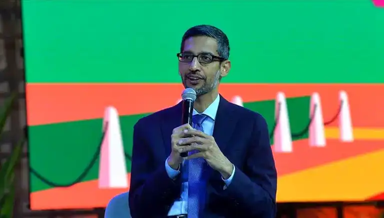 Alphabet CEO'su DeepSeek'i Övdü: Yapay Zeka Devrimi!